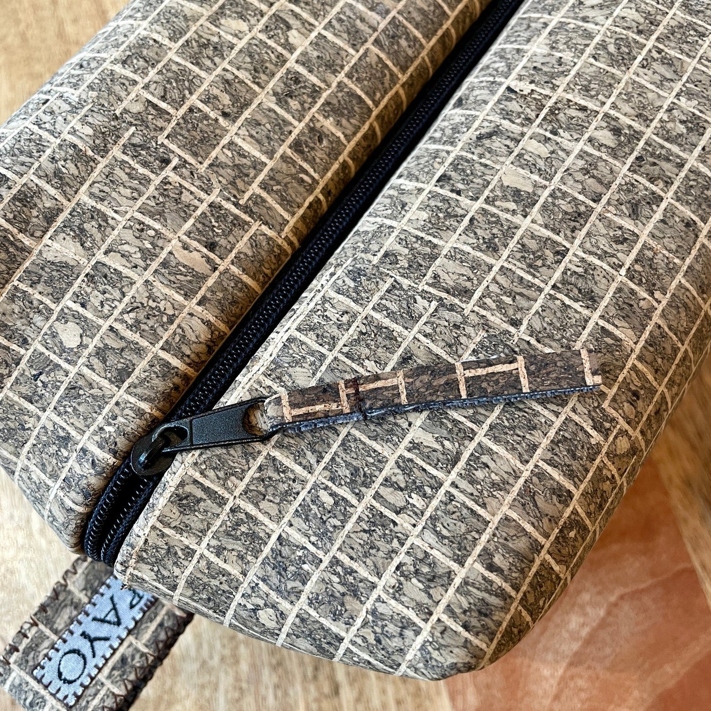 Soft Case Natural Cork Box - handgefertigt bei PAYOS Home