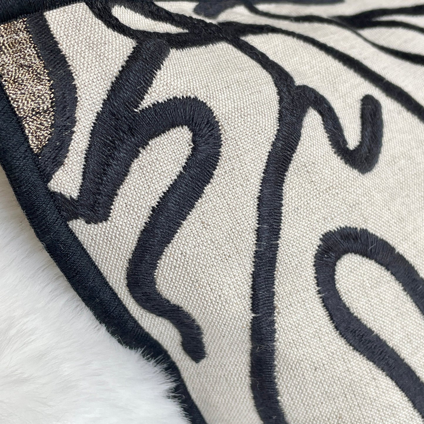 Kissen Anamorphose - handgefertigt bei PAYOS Home